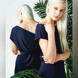 MIILLA SHORT SLEEVE DRAPE BACK DRESS WITH RAW FINISH SZ L